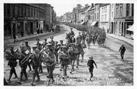 Click for a larger image of WARMINSTER HIGH STREET 1915